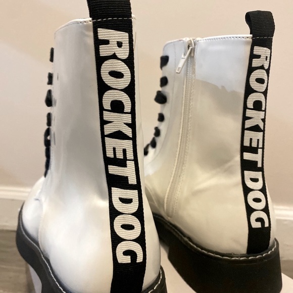 ROCKET DOG WHITE COMBAT BOOTS - Picture 2 of 6